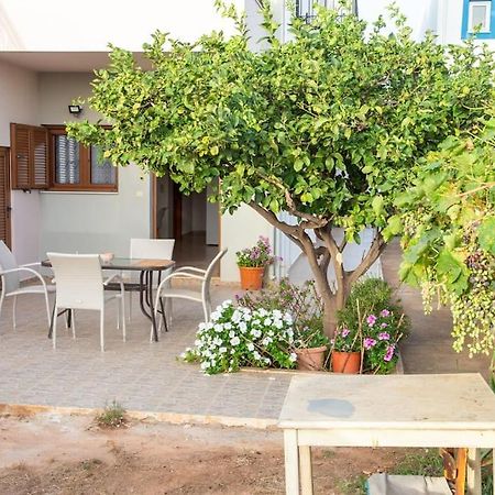 Apartament Εξοχη Και Θαλασσα Makrýgialos Zewnętrze zdjęcie
